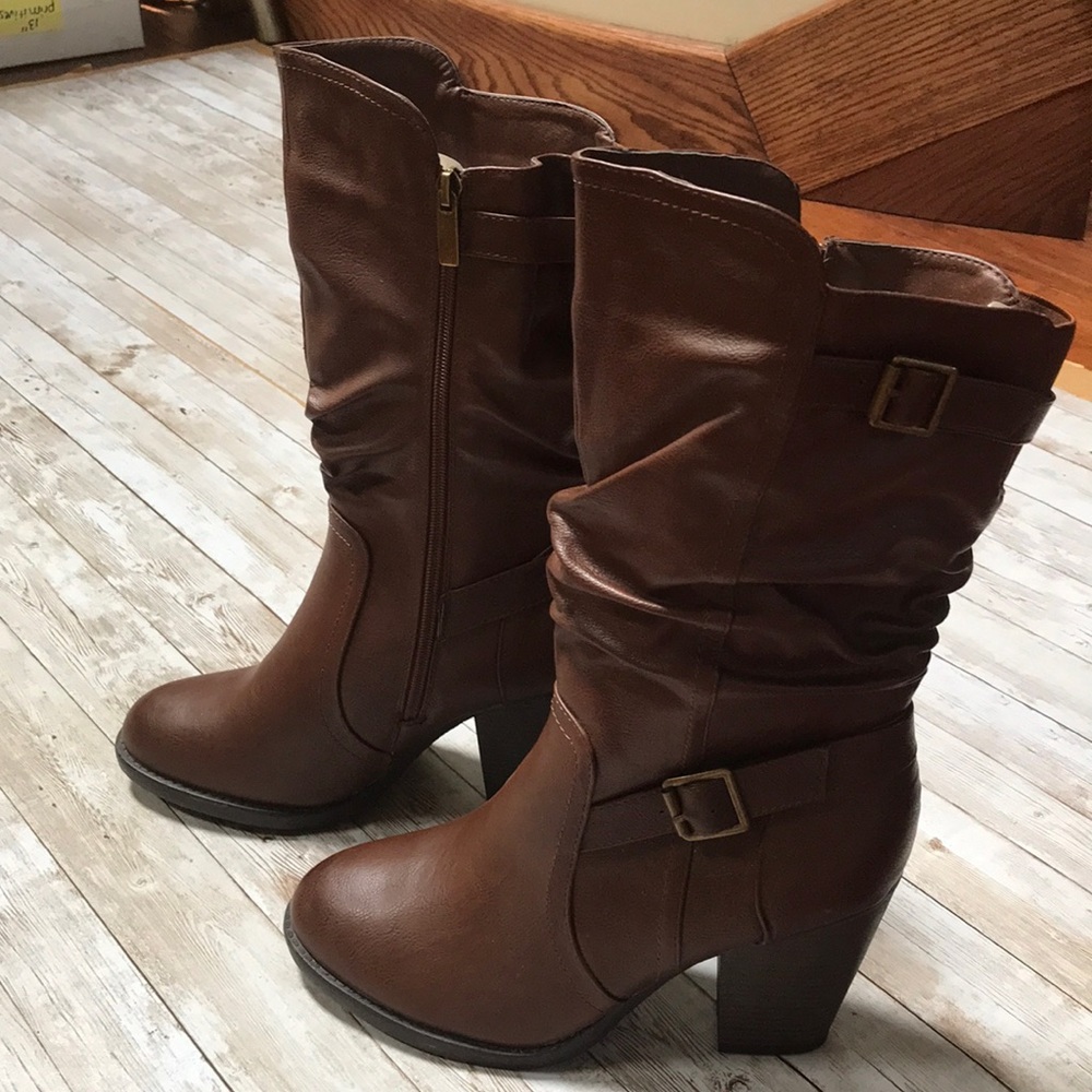 Maurices Brown Heeled Boot with Side Zipper Size 10M